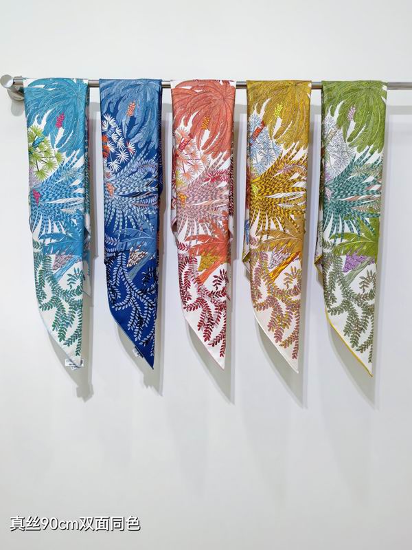 LV Silk Scarf 90X90cm E041817